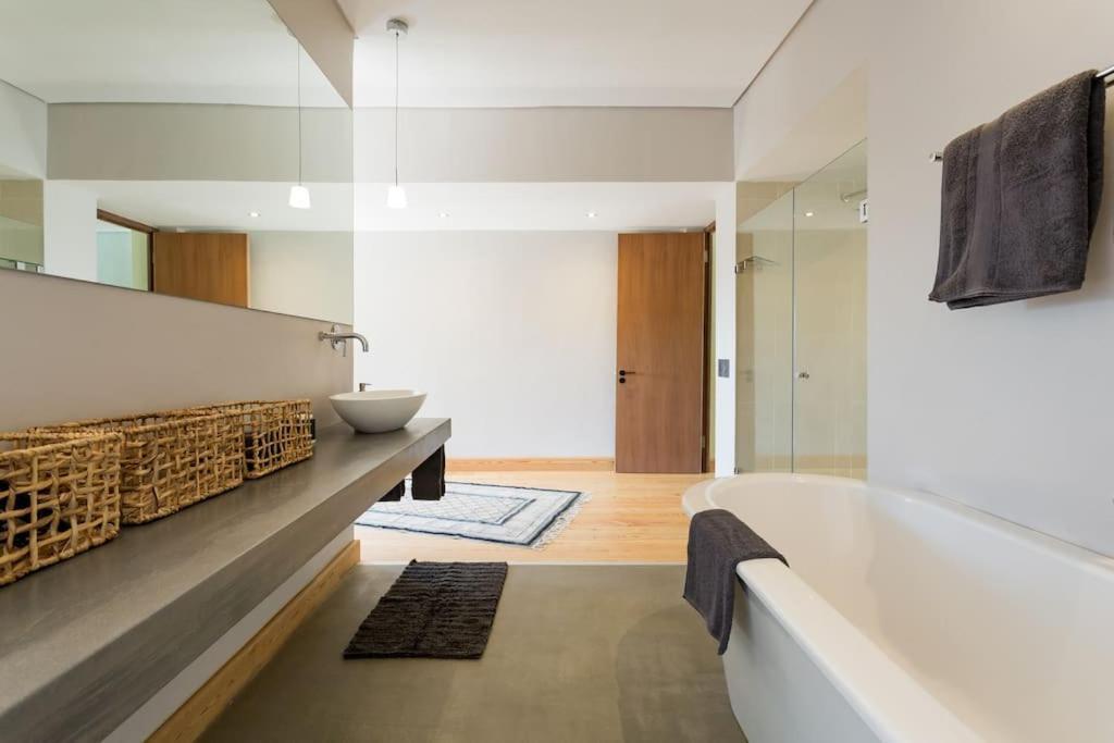 Holiday home Solar Powered Designer With Pool And Views *