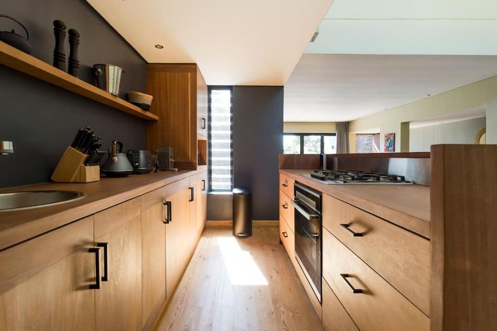 Solar Powered Designer With Pool And Views Holiday home