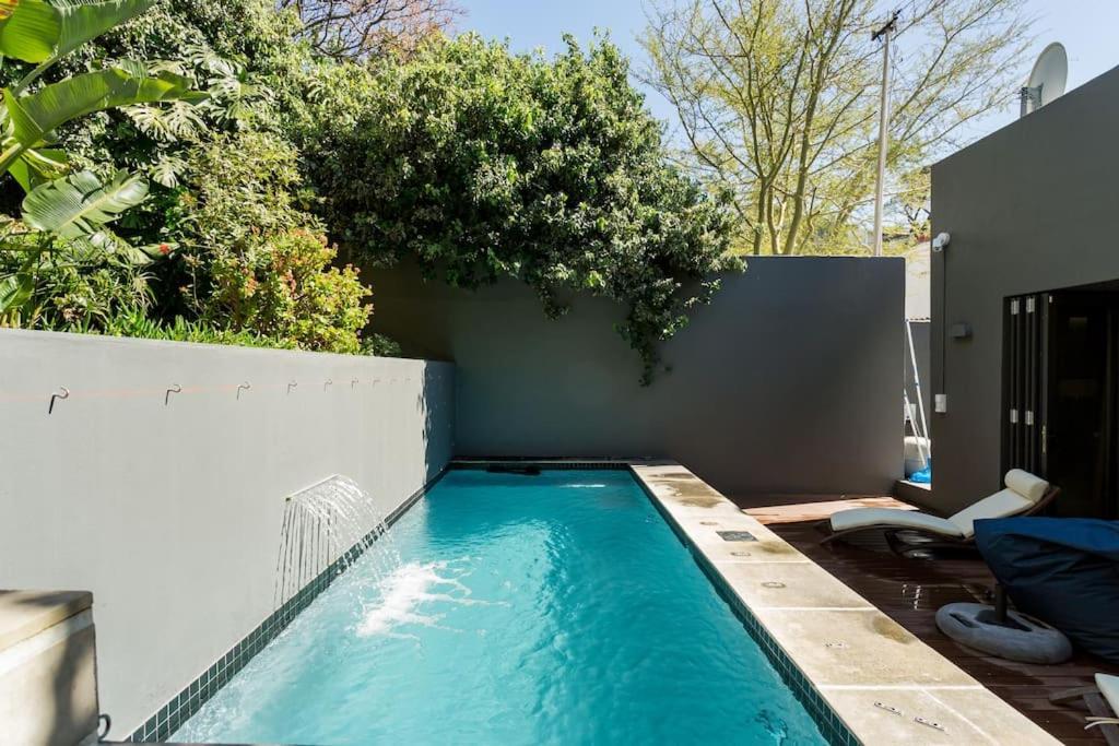 Solar Powered Designer With Pool And Views *